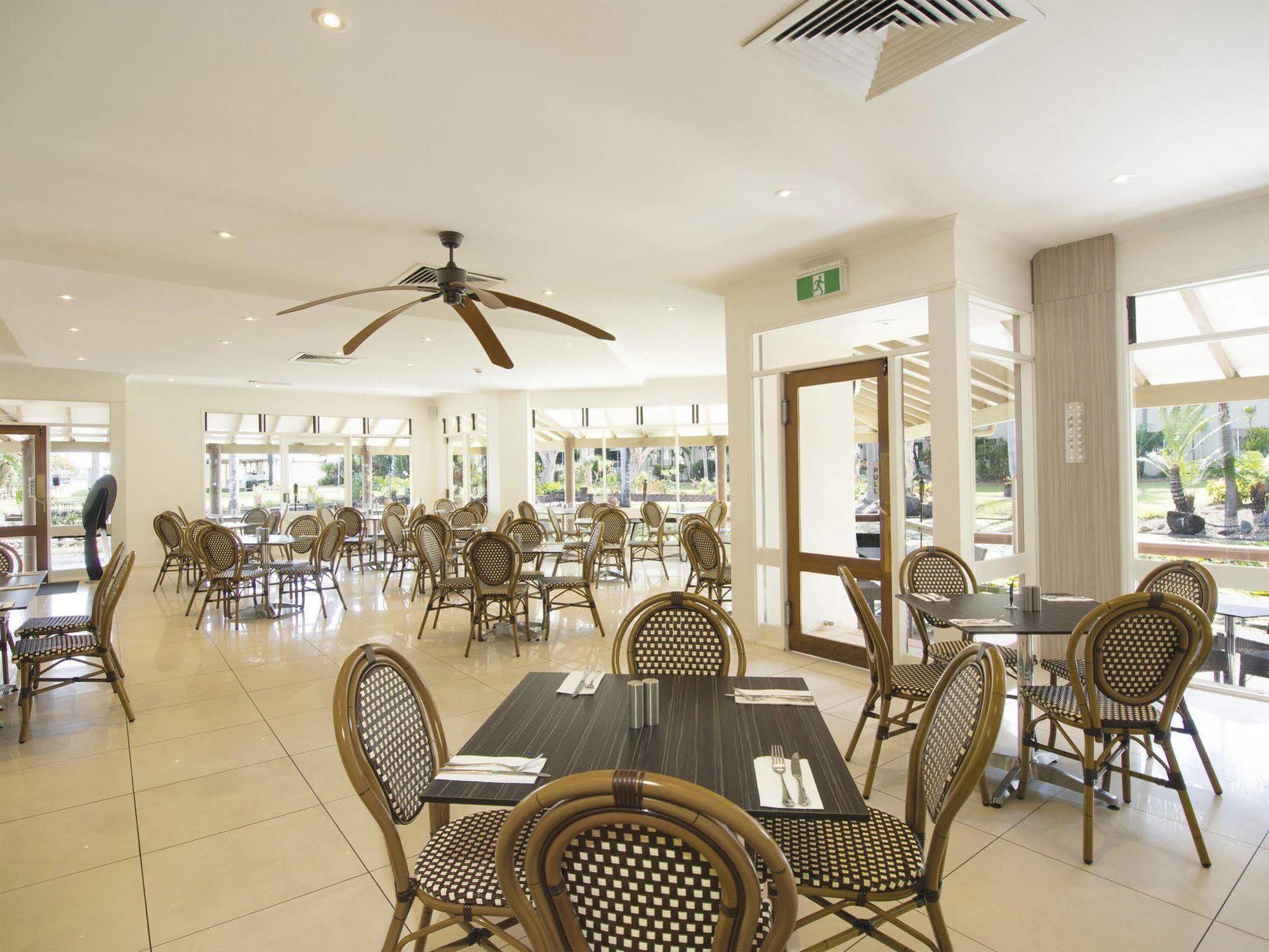 Oaks Sunshine Coast Oasis Resort Caloundra Esterno foto